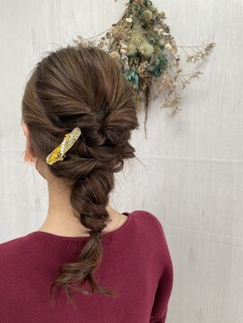 プランタン(Printemps) #ヘアアレンジ#まとめ髪#編み込みアレンジ#ハイライト