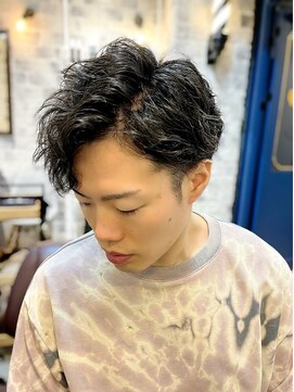 ミリオンバックス 上野(Million Bucks) ツーブロ耳かけツイストスパイラル[メンズ/上野]