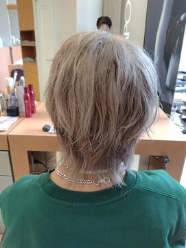 シャンプーボーイ 佐世保駅前店(SHAMPOO BOY) ホワイトベージュ