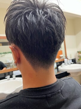 バーバーショップテト(barber shop tete) 爽やかツーブロックアップバングショート