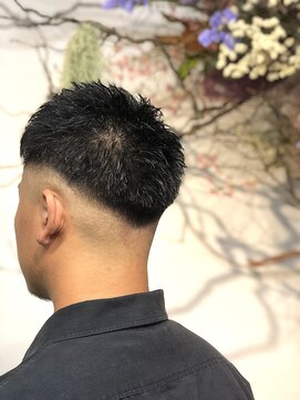 ナンバーサーティーン(No.13) ショートフェード