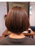 ナチュラルな縮毛矯正で作る丸みのあるボブ
