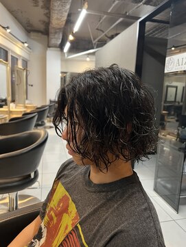 アイズ 海老名(AIZU) 波巻きツイストスパイラルパーマ マンバンヘア マンバンパーマ