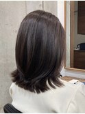 ミディアムヘアはボトムにくびれを作ってメリハリを出して◎