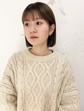 ラミエ バイ メルト 吉祥寺(lamie by melt) "久保田"地毛風縮毛矯正フルバング切りっぱなしボブ耳かけ