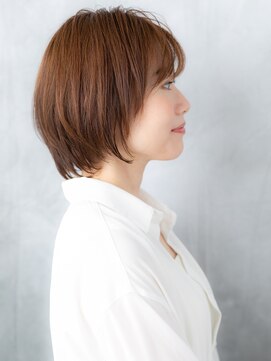 ミマインズ(MeMines) 髪質改善トリートメントのツヤ感シンプル似合わせカットc