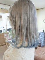 ハマザキ 本店(HAMAZAKI)&nbsp;水色毛先カラー