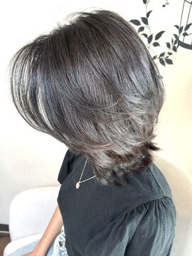 フラワー ナガハマ(Flower Nagahama) レイヤーボブ×ダークグレージュ