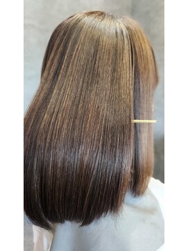 燈 縮毛矯正&最上位なトリートメント♪