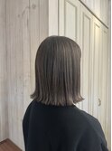 柔らかく見えるくすみカラー＊大人のハイライトボブ