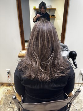 リフル 八王子(RIFULL) ハイライト　バレイヤージュ　ショート　レイヤー　髪質改善