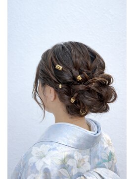 ヘアビジュー(hair bijou) シニヨン