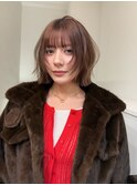 ハッシュボブシャギーカット顔まわりレイヤーモカベージュ