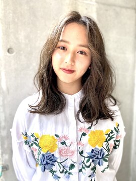 アンヘアー(UNHAIR by shiomiH) 【shiomi H】ナチュラルロング