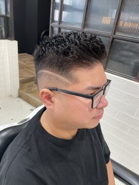 バーバーブロス 吉祥寺店(BARBER BROS) 【LUDLOW BROS.】田宮 アートライン フェードカット ナチュラル