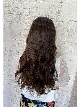 エクラート リラ 立川店(ECLART lilas.) 大人可愛い艶々ロングヘア【半個室美容室/艶カラー/ケアカラー】