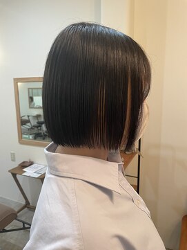 メール(mer) 切りっぱなしボブ