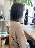 オリーブグレージュ×切りっぱなしロブ