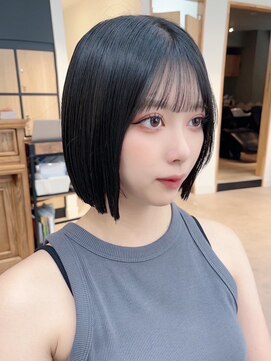 ネオリーブ クーロ(Neolive curro) 小顔タッセルボブ×美髪[ぱつっとボブ/縮毛矯正/横浜韓国]