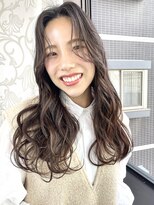 リサ グランシェ(RISA granche) ロングヘア 顔周りカット 韓国風ヘア