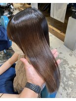 リラエ(Lyrae)&nbsp;縮毛矯正/髪質改善/美髪カラー/トリートメント【大阪/西梅田】