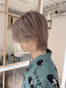 ヘアスペース リズム グリーン(Hair space Rizm green) ミルクティーベージュ