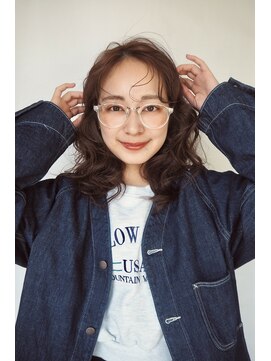 シア 表参道(SHEA.) くるくるっ◯ランダムな動きがかわいい＃ミディアムパーマ