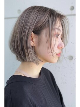 ルル(Lulu) ショートボブハイトーン