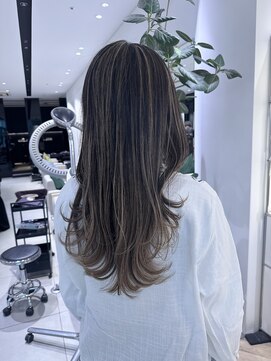 ステア ケース(stair case) 地毛残し　ハイライト　筋細め　メンテナンス半年