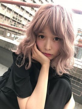 ジーナ 赤羽(XENA) ミルクティーブロンド/顔型別ヘアスタイル特集/パールピンク赤羽