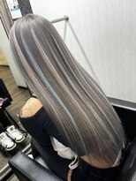 ヘアーグランデシーク(Hair Grande Seeek)&nbsp;ギャルStyle【シルバー×白水色】