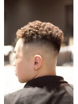 キングスマントーキョー カットクラブ 中野(KINGSMAN TOKYO CUTCLUB)&nbsp;ニュアンスパーマ/ツイストスパイラル/フェード[中野/MEN'S]