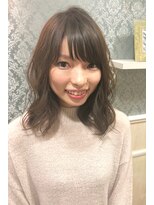 ロンド 銀座(Lond)&nbsp;Lond高橋ヒロシ　透け感グレージュのフェザーミディ