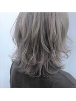 アンド バイ ヘアサロン(AND by hair salon) シルバーグレーカラー