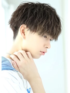 リップス 池袋(LIPPS) ツーブロック 刈り上げ スパイラルパーマ