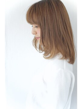 ロミー 本厚木(ROMMY.) 前上がりミディアムローレイヤー2  / ロミー本厚木