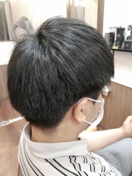 ヘアアンドスパ アイリス hair&spa Iris 【南鳩ヶ谷1分☆メンズにもオススメ】学生カット