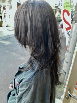 エンリー(ENlee) 【とまべち】ロングウルフ×インナーブルー