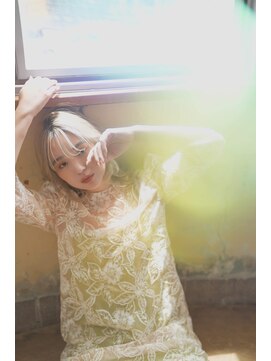 ソワンドブレスセルン 心斎橋(soin de brace cerne) ホワイトベージュ