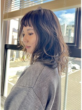 ワール(whirl.) オン眉ショートバング無造作ミディアム☆30代40代髪質改善