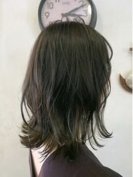 ランプ ヘアー(lamp hair) レイヤー×カーキグレージュ