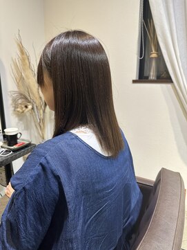 ワ ヘアー(wa-hair) サラ艶ロング縮毛矯正髪質改善×ミルクティーベージュ×ヘルシー