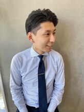 ＊パキッときまってスーツも似合うツーブロックショート