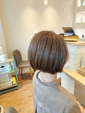 ハチマルハチ エアー 向ヶ丘遊園店(808 air) ブリーチなしの白髪ぼかし