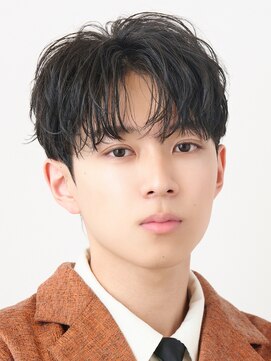 オーシャントーキョー サニー 原宿(OCEAN TOKYO Sunny) 韓国フェザーパーマニュアンスパーマセンターパートショート