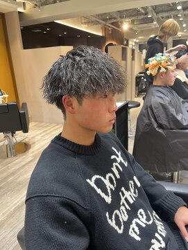 ルースト 渋谷店(ROOST) ［パーマでオシャレに］ツイストスパイラルパーマ