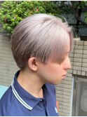 ショートセンターパート/ホワイトブロンド/シルバーカラー