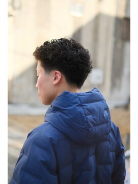 テーパーフェードショートアフロ