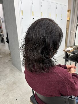 大人のツヤツヤウェーブスタイル◎