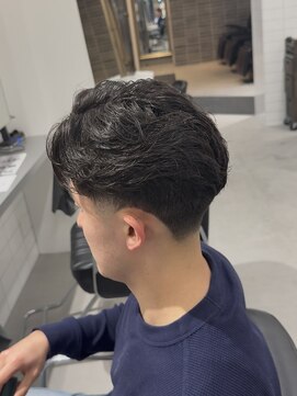 グルーマーズクレッジ 渋谷店(GROOMER/S CREDGE) men's/メンズ/メンズカット/刈り上げセンターパート/渋谷